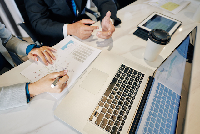 How to Protect Your Finances During a Recession! (By Age)