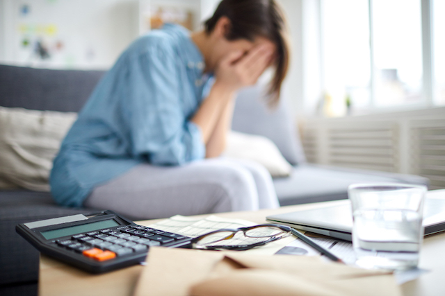 Why Americans Are Actually BROKE! (2022 Edition)