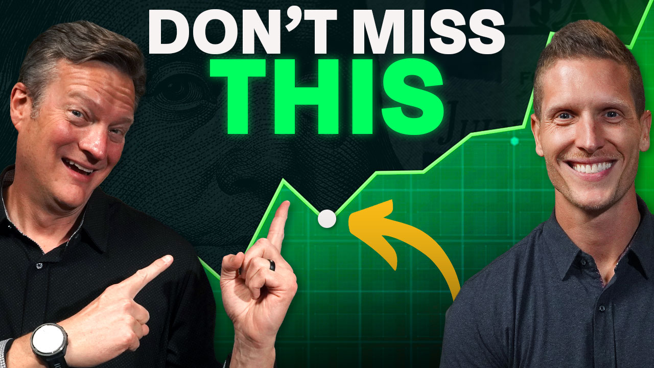 Everyday Investors Are Beating Fund Managers (Copy Their Strategy) Thumbnail